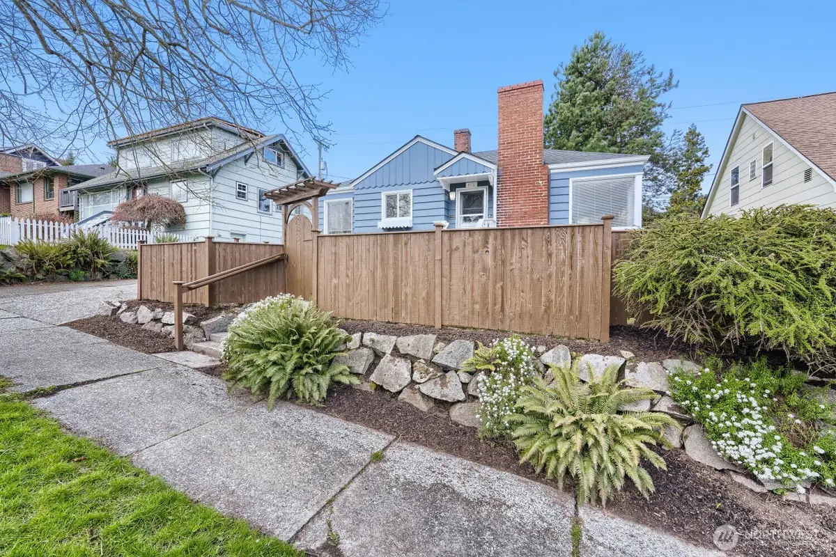 4731 35th Avenue Sw, Seattle, WA 98126 - #1