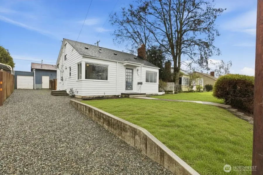 10041 15th Avenue Sw, Seattle, WA 98146 - #3