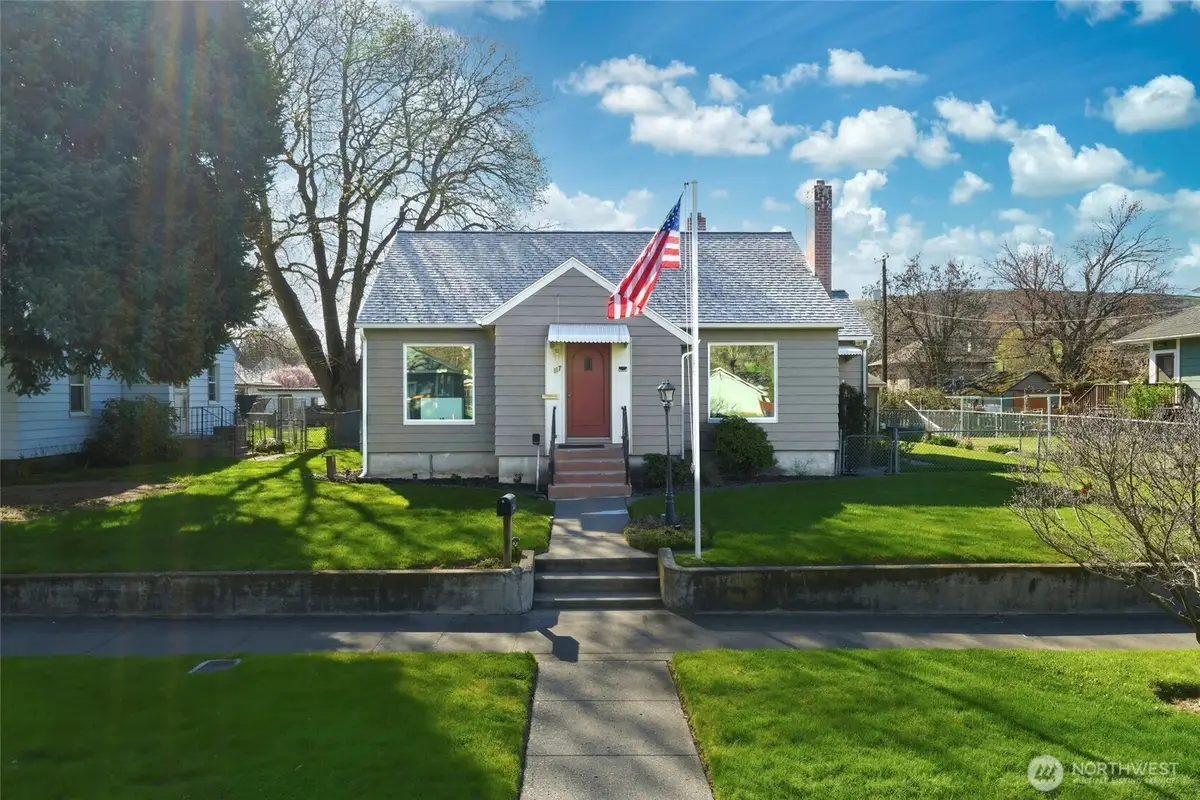 117 W Richmond Avenue, Dayton, WA 99328 - #1