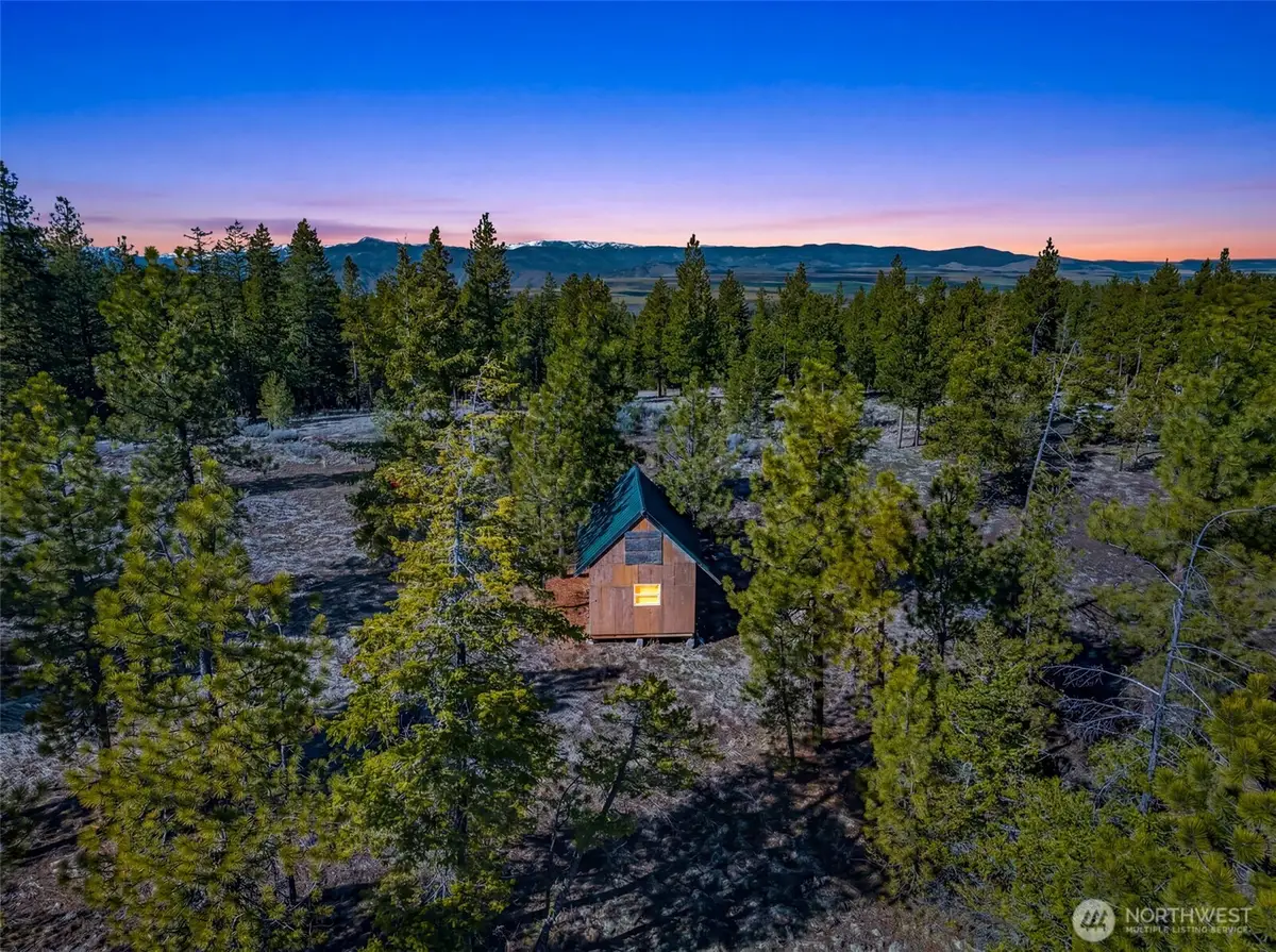 110 Blue Bird Ln, East Wenatchee, WA 98802 - #1