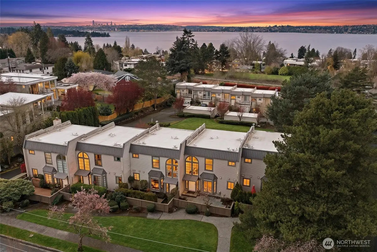 6527 106th Avenue Ne, Kirkland, WA 98033 - #1