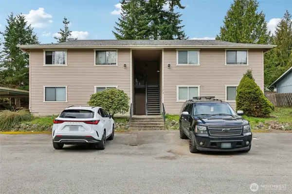 11214 126th Avenue Ct E, Puyallup, WA 98374