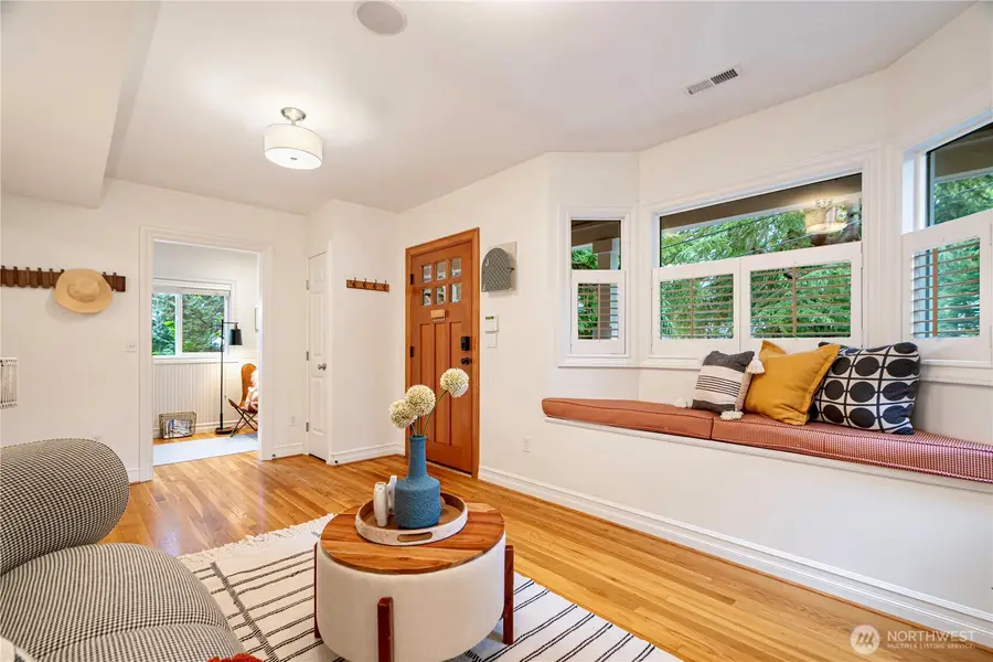 1528 Ne 97th St, Seattle, WA 98115 - #2