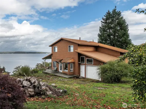 26 E Port Garden Dr, Everett, WA 98206