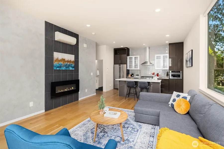 6221 20th Avenue Nw, Seattle, WA 98107 - #3