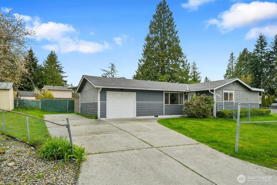 8901 Emerson Place, Everett, WA 98208 - #2