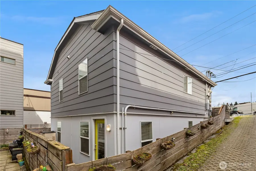 5045 37th Avenue S, Seattle, WA 98118 - #3