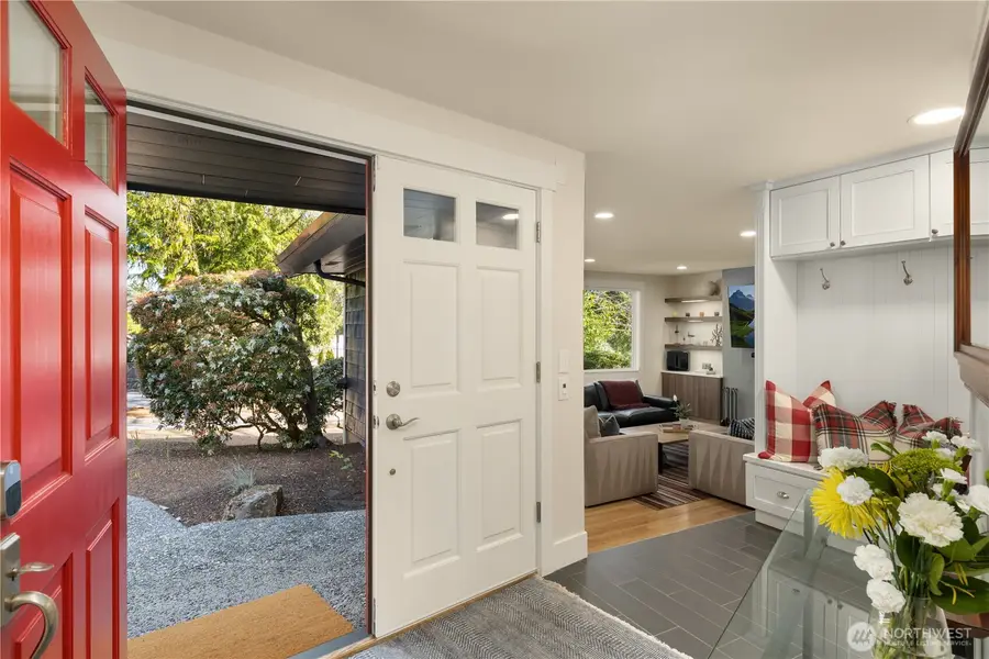 9525 Mercerwood Drive, Mercer Island, WA 98040 - #2