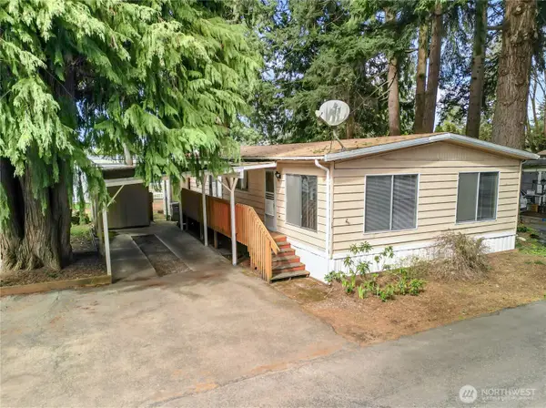 900 29th Street Se #D6, Auburn, WA 98002
