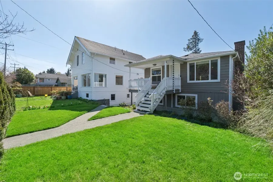 4409 26th Avenue Sw, Seattle, WA 98106 - #2