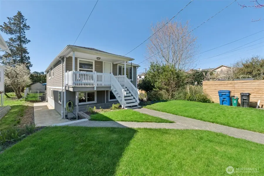 4409 26th Avenue Sw, Seattle, WA 98106 - #3