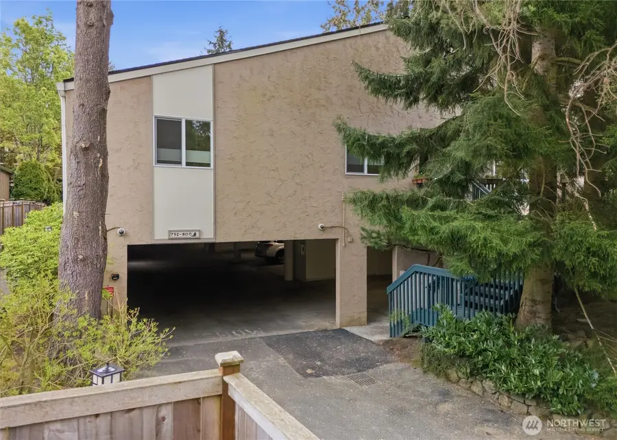 790 Madison Avenue N, Bainbridge Island, WA 98110 - #2