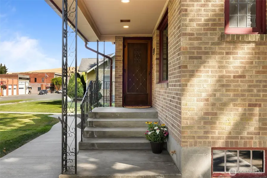 317 Main Street, Waitsburg, WA 99361 - #3