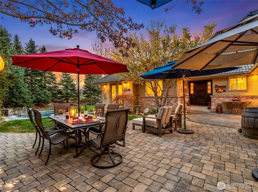 810 Briarwood Drive, East Wenatchee, WA 98802 - #2