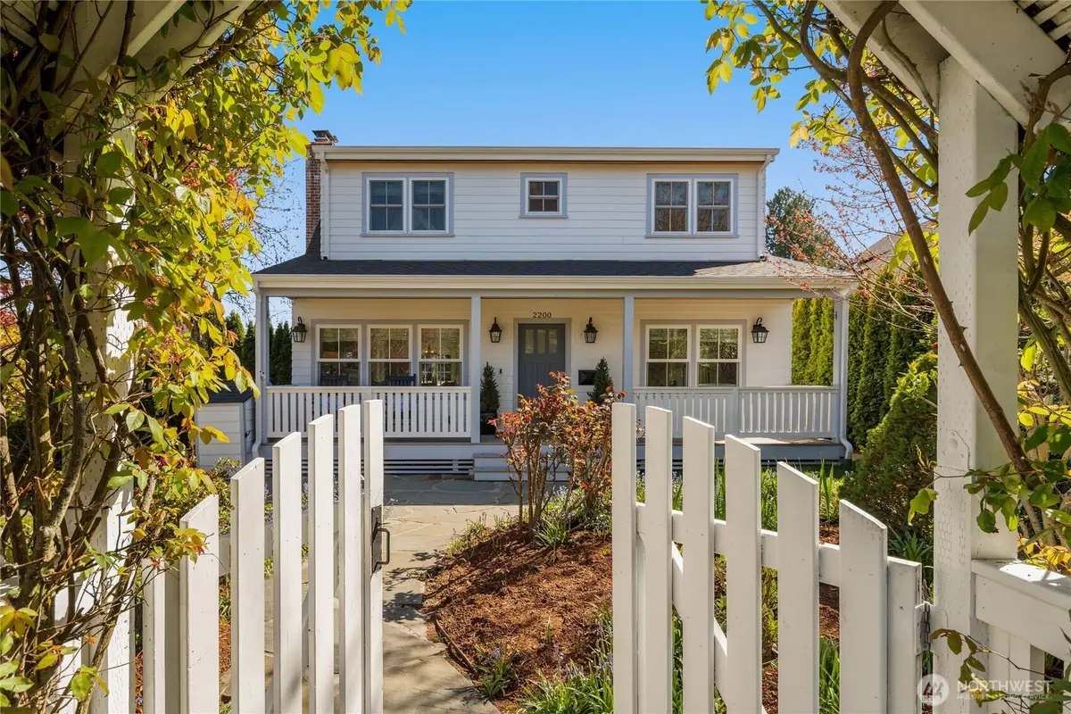 2200 41st Ave Sw, Seattle, WA 98116 - #1