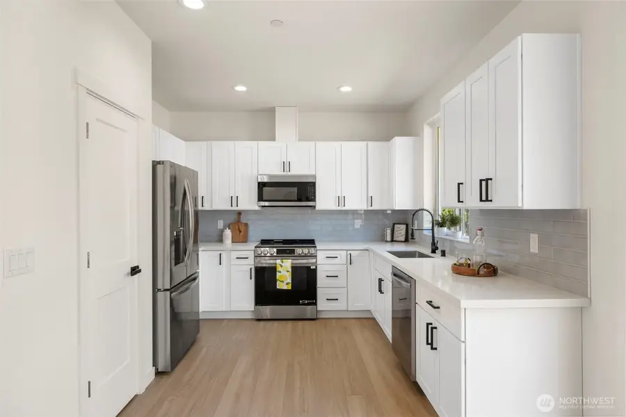 11014 6th Avenue W #B, Everett, WA 98204 - #3