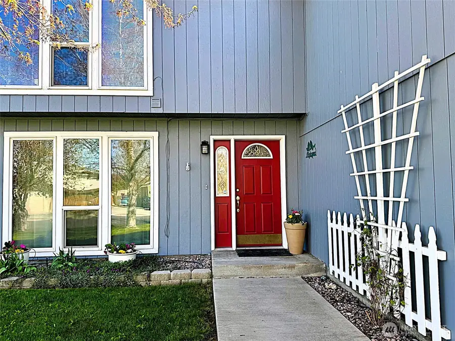 2207 S Belair Drive, Moses Lake, WA 98837 - #3