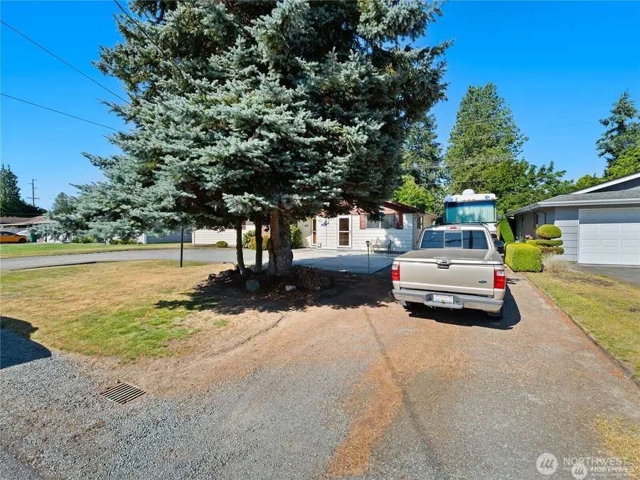 1205 S Walnut Street, Burlington, WA 98233 - #2