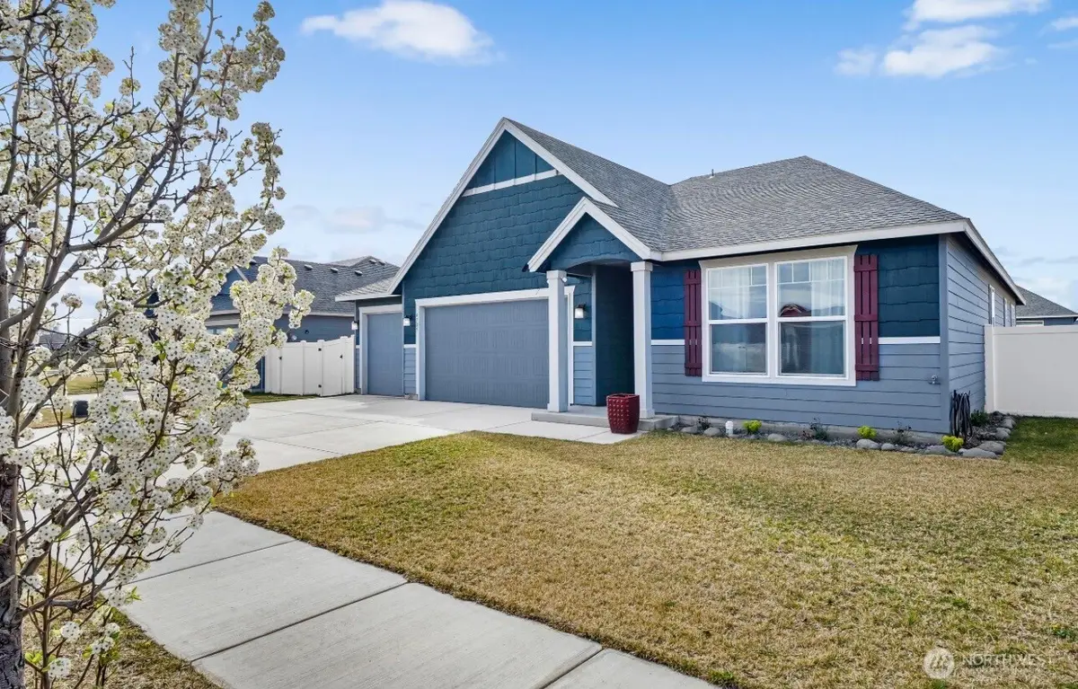 4705 W Merlin Street, Moses Lake, WA 98837 - #1