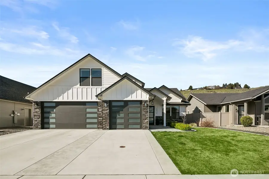 1014 Racine Springs Drive, Wenatchee, WA 98801 - #2
