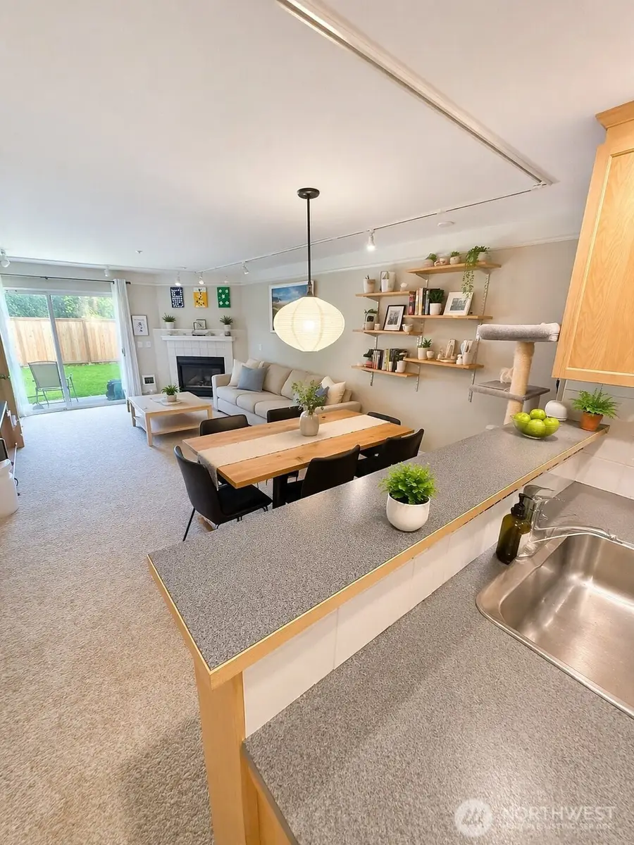 15335 Sunwood Blvd #C102, Tukwila, WA 98188 - #2