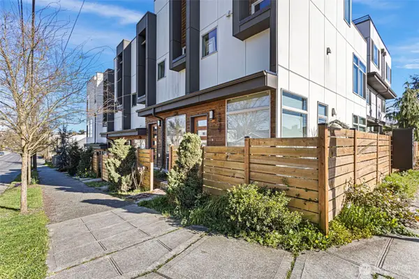 1827 Nw 85th St, Seattle, WA 98117