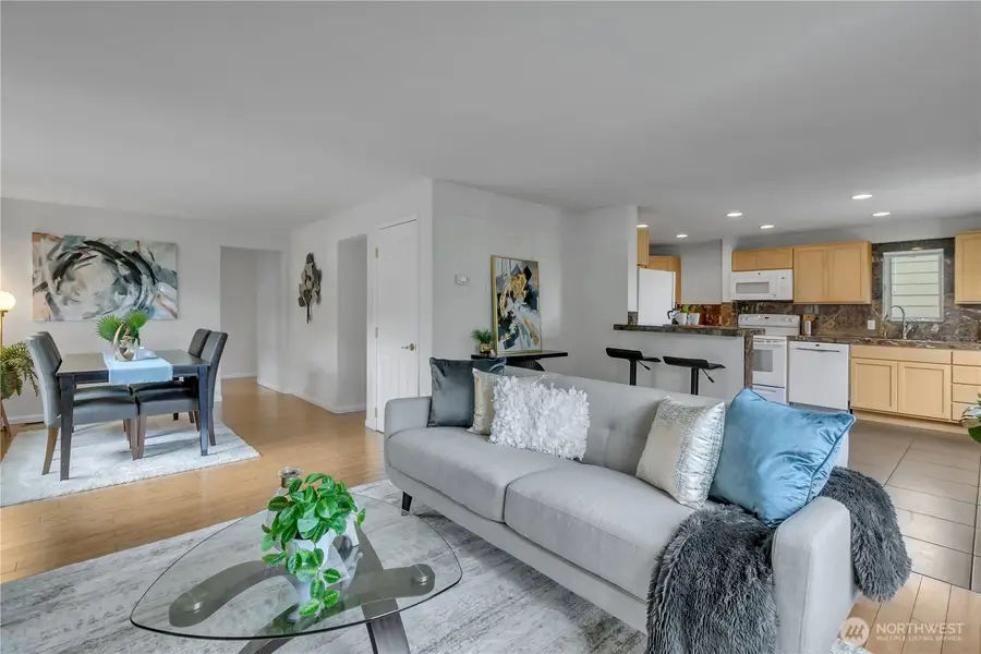 9431 21st Avenue Sw, Seattle, WA 98106 - #3