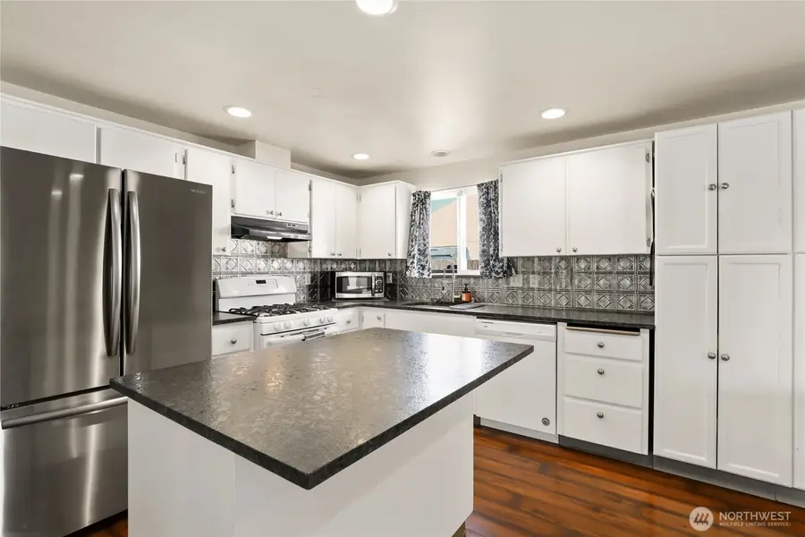 1316 Headley Avenue Nw, Orting, WA 98360 - #2