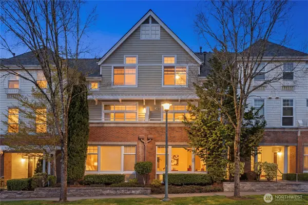 1439 Huckleberry Cir, Issaquah, WA 98029