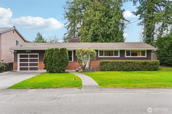 1223 N 188th Street, Shoreline, WA 98133