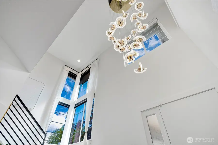 9417 132nd Ave Ne, Kirkland, WA 98033 - #3