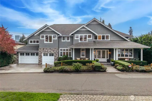 10021 Ne 16th Place, Bellevue, WA 98004