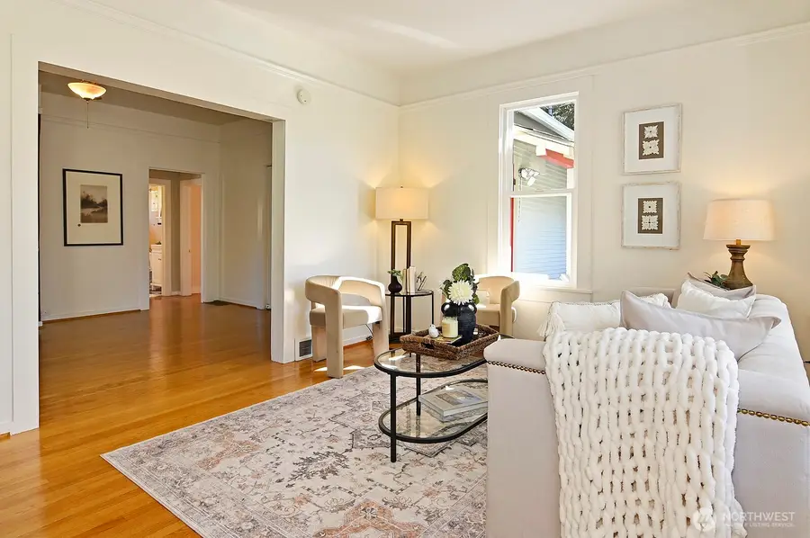 942 N 81st Street, Seattle, WA 98103 - #3