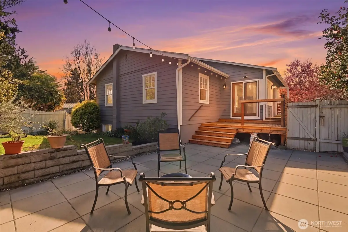 4725 Sw Graham St, Seattle, WA 98136 - #1