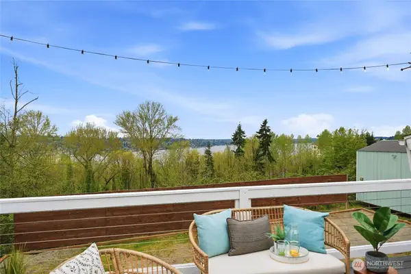 1425 Jones Avenue Ne, Renton, WA 98056