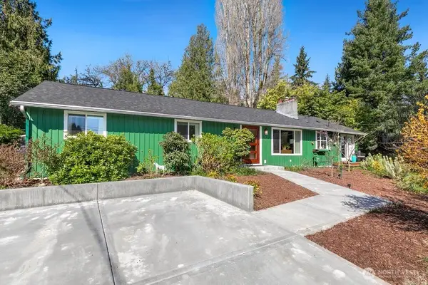 16533 34th Avenue Ne, Lake Forest Park, WA 98155