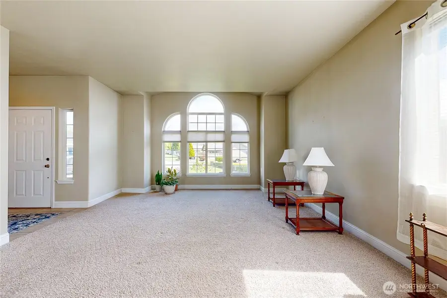 1726 SE Grassland Court, College Place, WA 99324 - #3