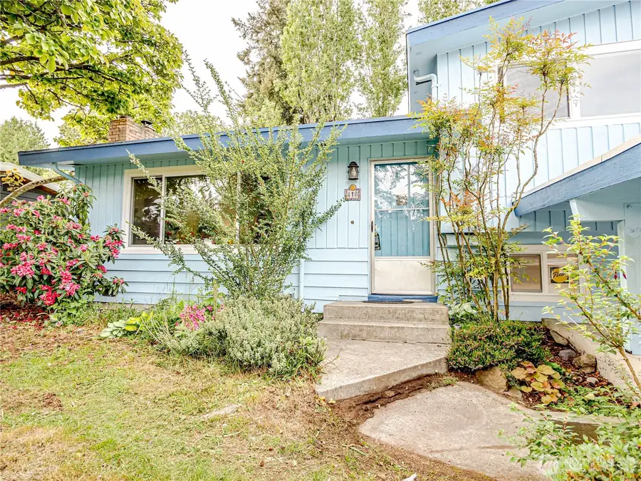 110 N 201st Street, Shoreline, WA 98133 - #2