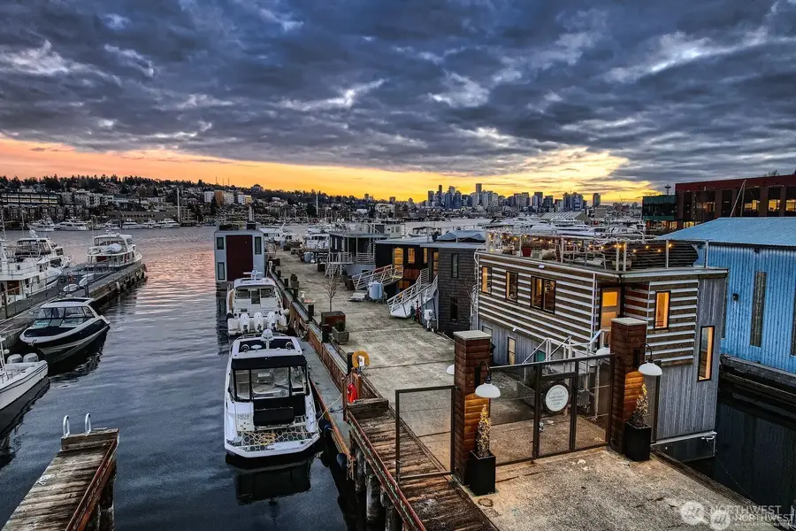 2309 N Northlake Way #5, Seattle, WA 98103 - #2