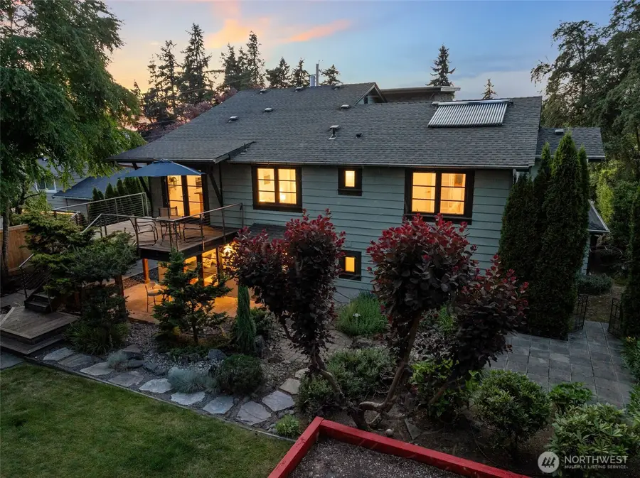 9615 NE 26th Street, Clyde Hill, WA 98004 - #3