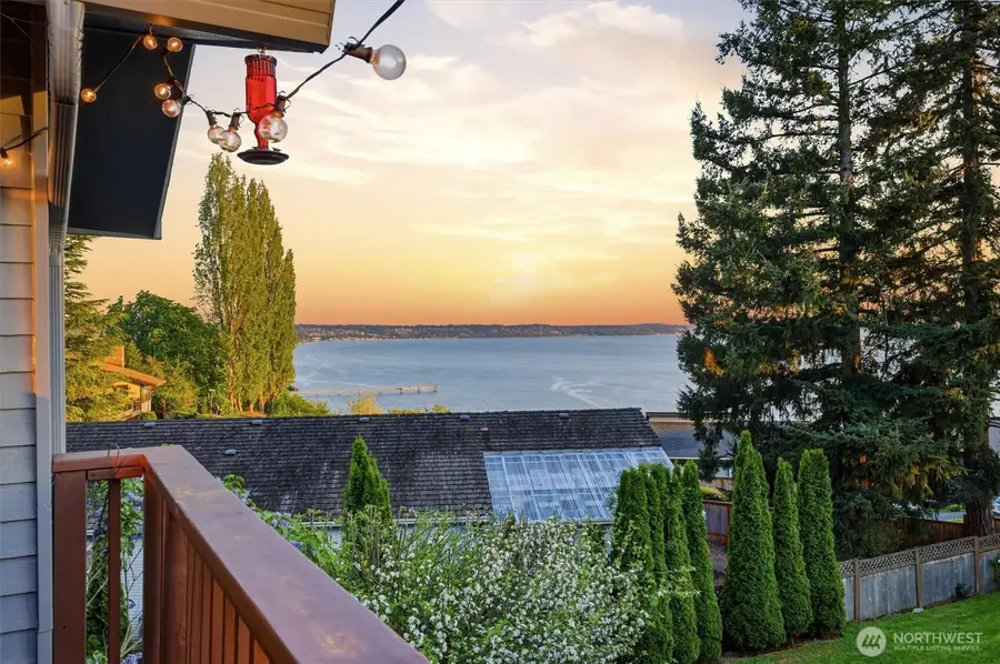 115 S 214th Street, Normandy Park, WA 98198 - #2