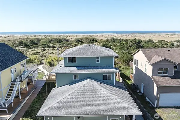 27 Ocean Lane, Copalis Beach, WA 98535