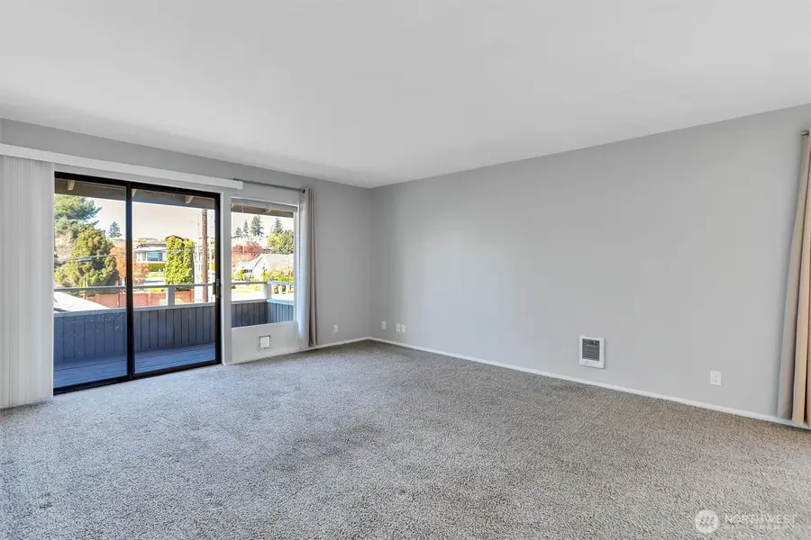 952 100th Avenue Ne #236, Bellevue, WA 98004 - #2