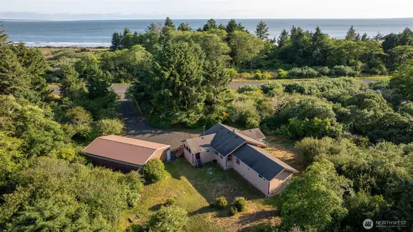 3756 State Route 105, Tokeland, WA 98590