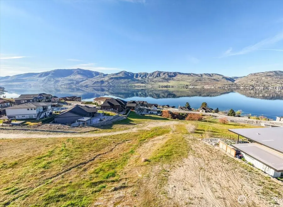 256 Apple Avenue #35, Chelan, WA 98816 - #2