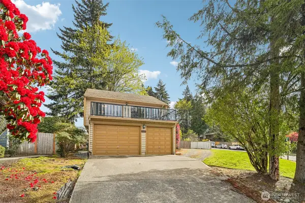 18805 SE 42nd Street, Issaquah, WA 98027