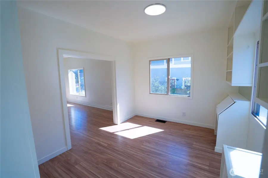 1707 22nd Avenue S, Seattle, WA 98118 - #3