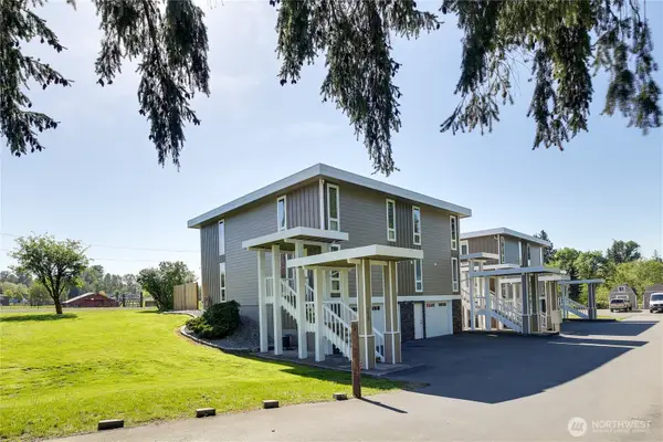 2421 98th Avenue Ct E, Edgewood, WA 98371