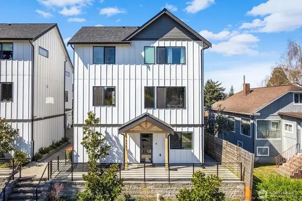 8451 18th Avenue Sw, Seattle, WA 98106