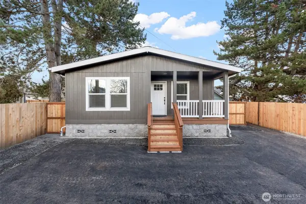 1110 W Walnut, Centralia, WA 98531